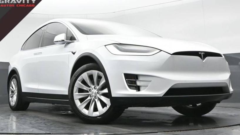 TESLA MODEL X 2018 5YJXCAE28JF113980 image